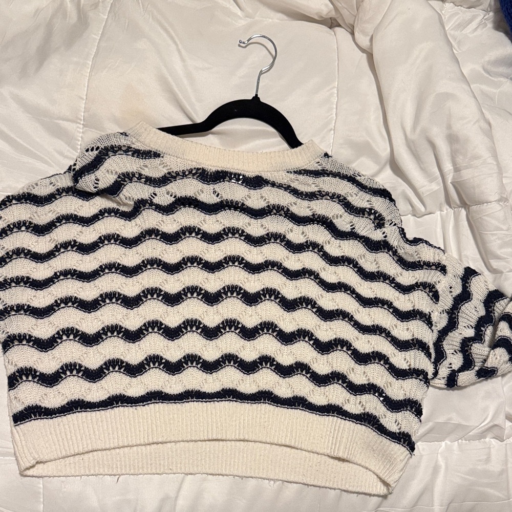 H&M Divided Cream Knit Sweater